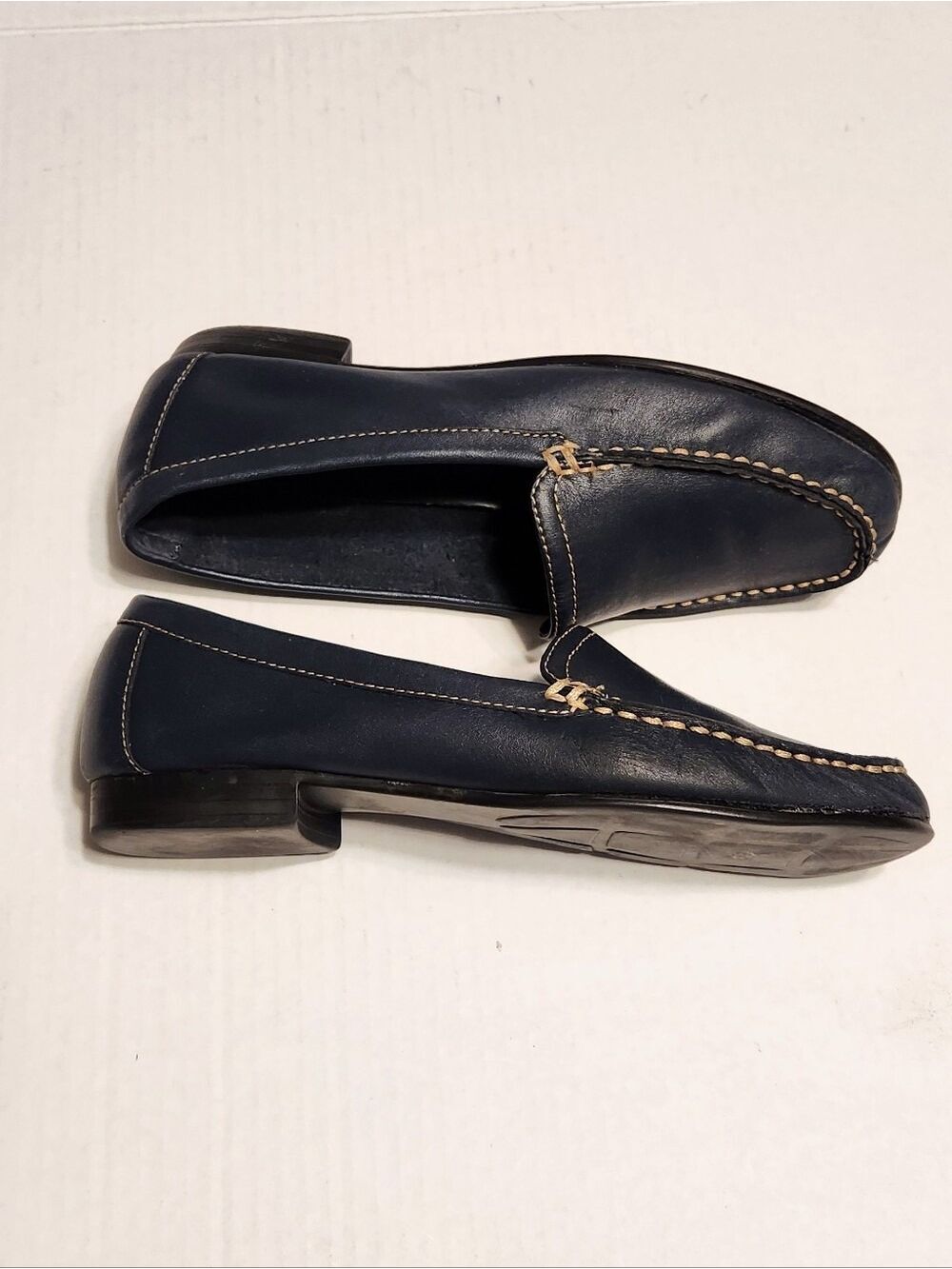 Naturalizer Simba Comfort Leather Slip-On Moccasin Loafer Flat Shoe Navy 6 M - Picture 2 of 10